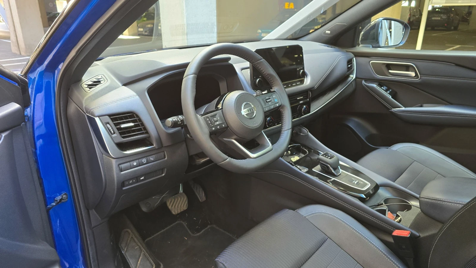 Nissan Qashqai Nissan Qashqai Tekna 1.3 Mild Hybrid 158 к.с., снимка 10 - Автомобили и джипове - 54079583