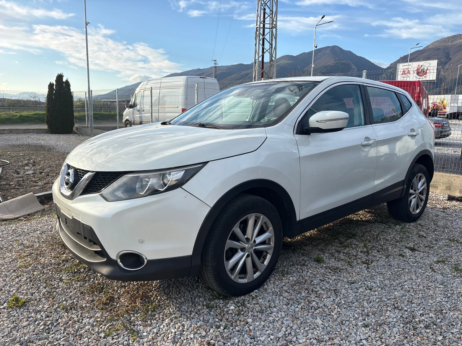 Nissan Qashqai 1.6 d 4 x 4 | Mobile.bg � ����������� 3