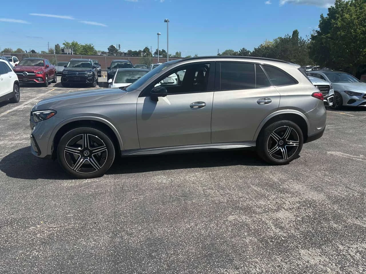 Mercedes-Benz GLC 300 * ДИСТРОНИК* ПАНОРАМА* 360 КАМЕРА* , снимка 3 - Автомобили и джипове - 54879189