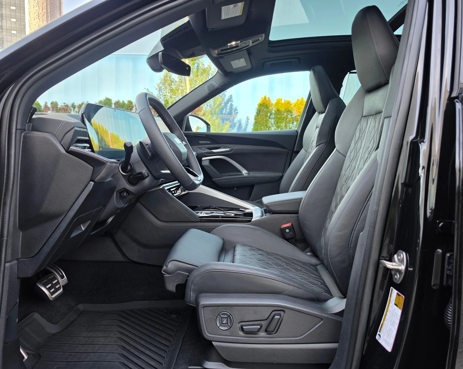 Audi SQ5 /MATRIX/B&O/HEAD UP/360/MMI DISPLAY/PANORAMA, снимка 10 - Автомобили и джипове - 55480325
