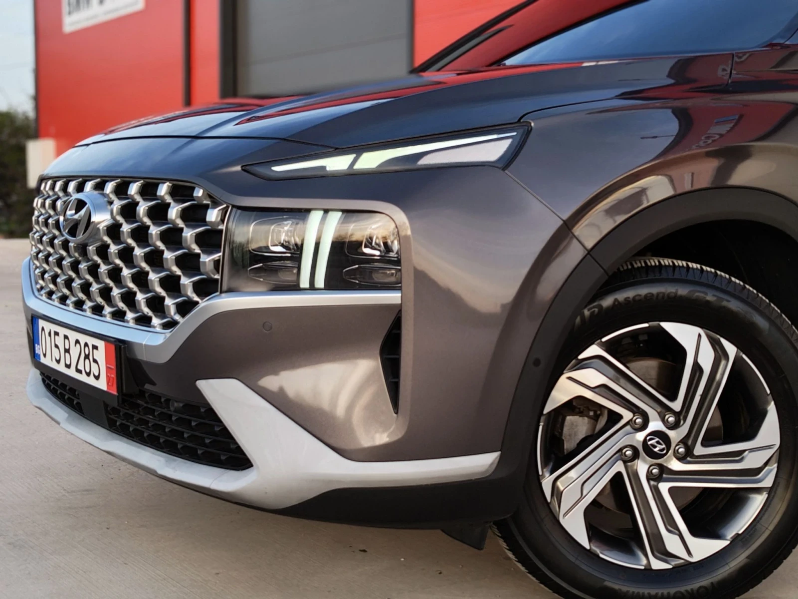 Hyundai Santa fe 2.2CRDi/FACELIFT//PREMIUM+ /DIGITAL COCKPIT/4WD/F1, снимка 5 - Автомобили и джипове - 55706598