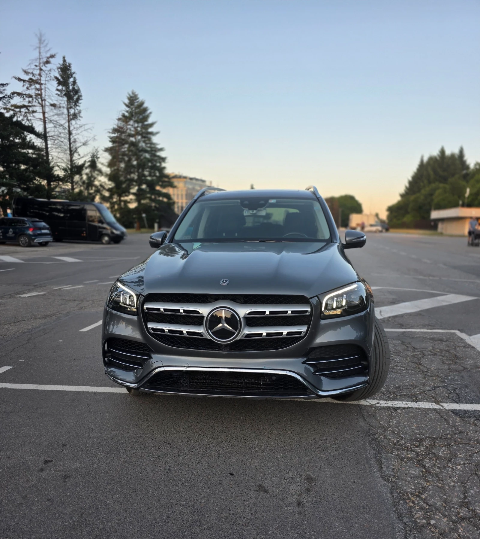Mercedes-Benz GLS 400 GLS 400 d 4-Matic AMG Night Package, снимка 3 - Автомобили и джипове - 56222597