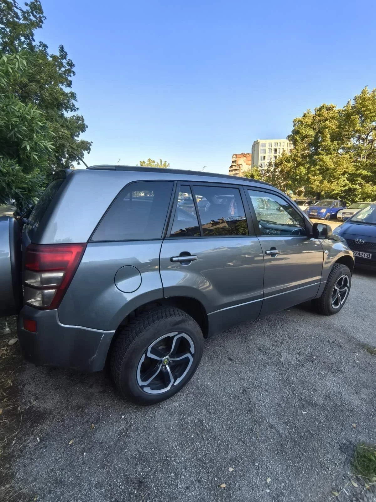 Suzuki Grand vitara 2.0 бензин/газ 4Х4 автомат, снимка 4 - Автомобили и джипове - 56336270