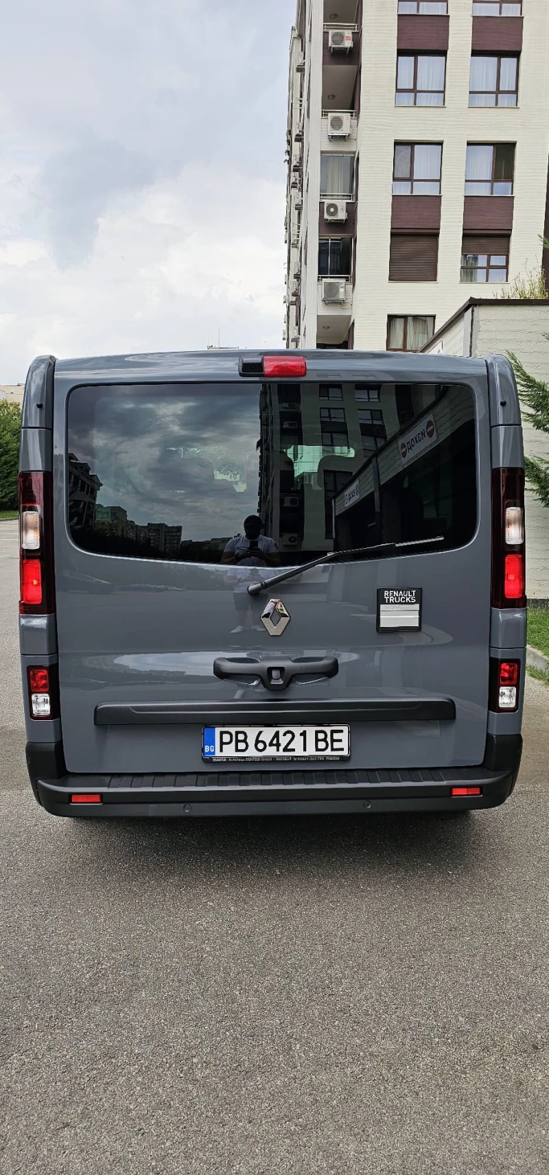 Renault Trafic L2H1, снимка 7 - Бусове и автобуси - 48036518