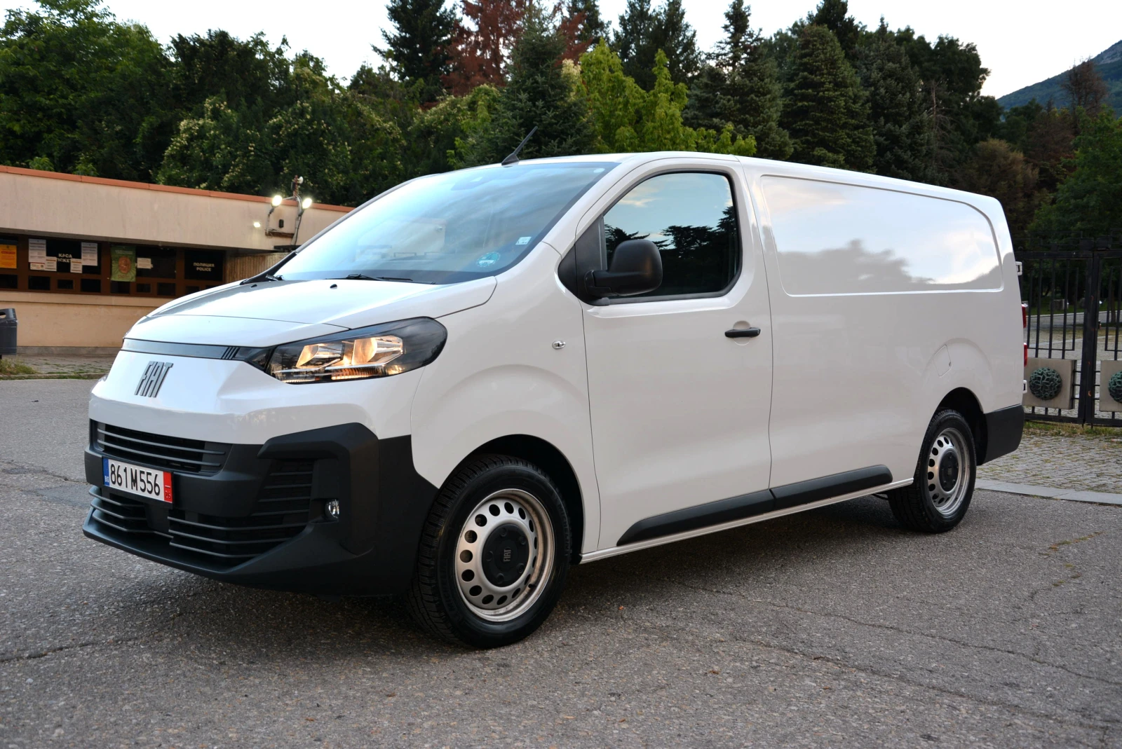 Peugeot Expert 2.0 HDI L3 2+ 1 10 k km Navi Autopilot 360 Camera