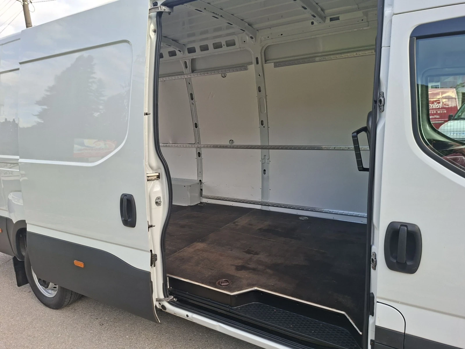 Iveco Daily 35s18* MAXI* КЛИМА* NAVI, снимка 16 - Бусове и автобуси - 55196585