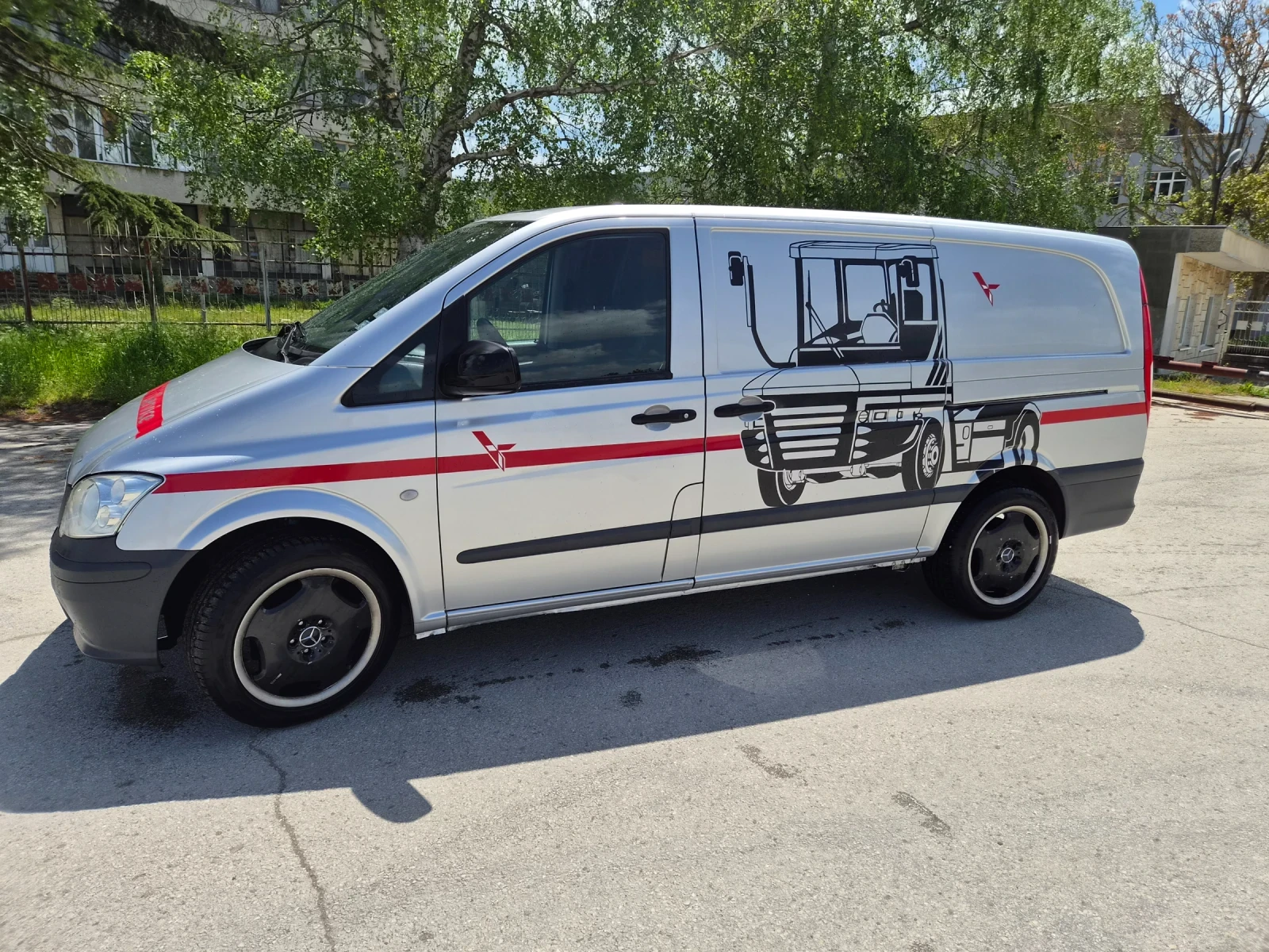 Mercedes-Benz Vito Няма