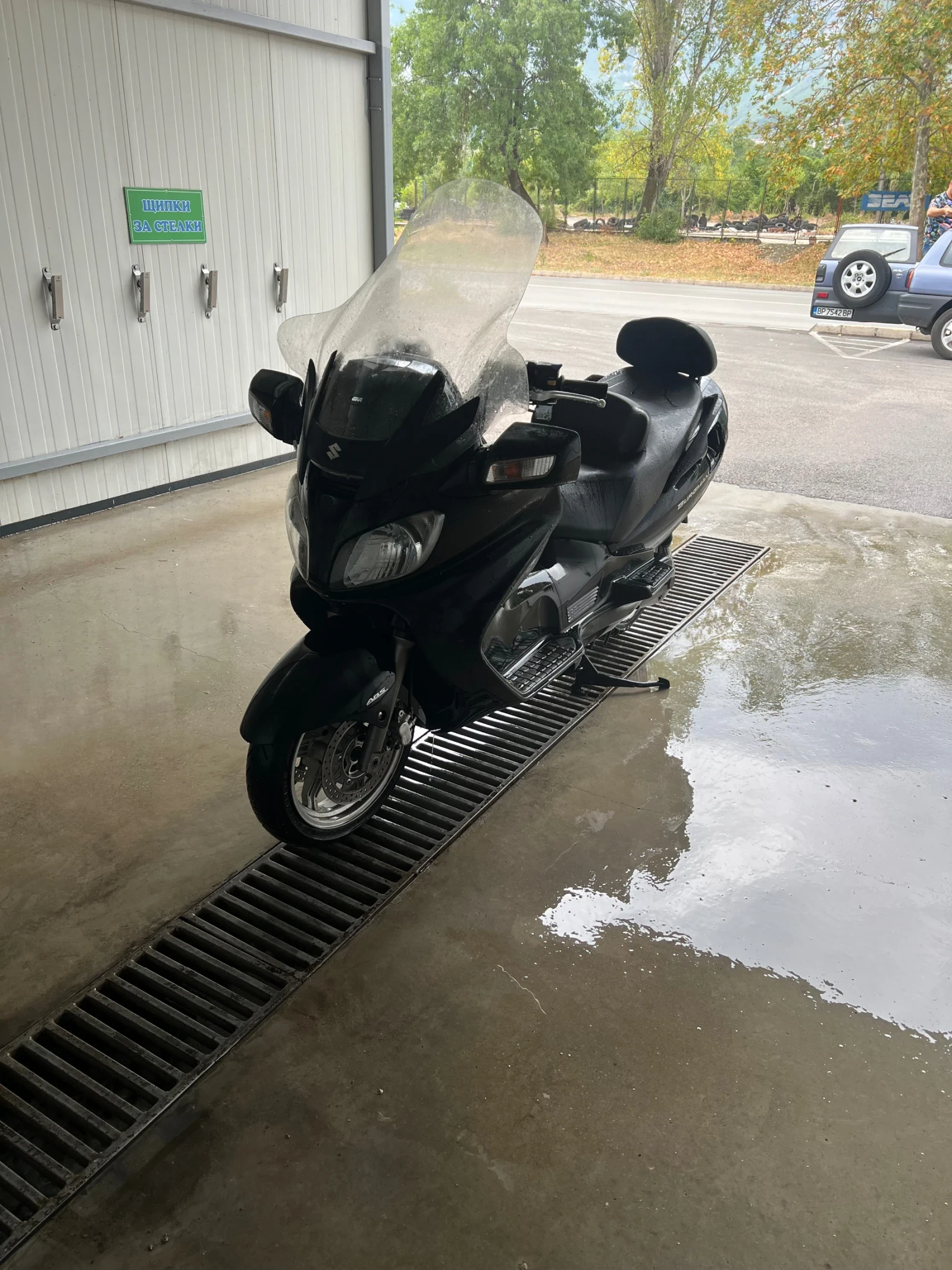 Suzuki Burgman 650 - изображение 2