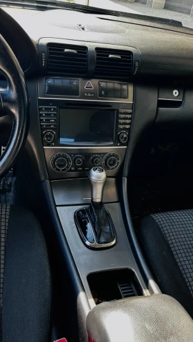 Mercedes-Benz C 200, снимка 14