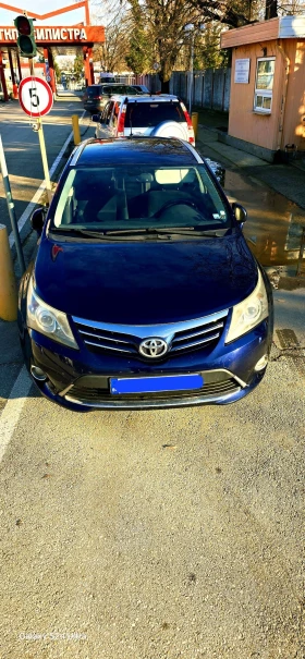 Toyota Avensis 2.0 D-4D, снимка 2