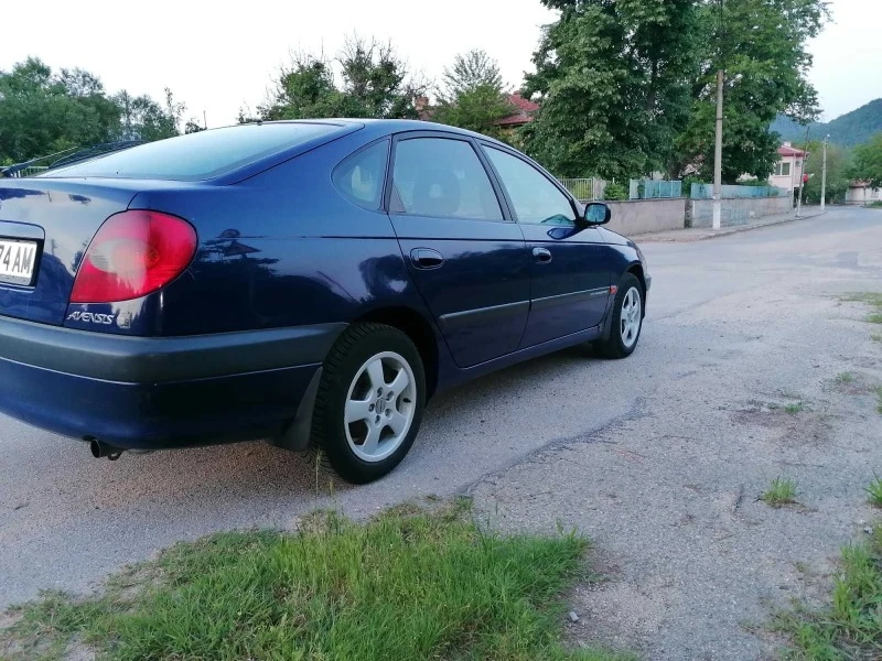 Toyota Avensis, снимка 6 - Автомобили и джипове - 46514911