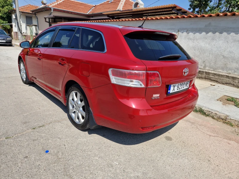 Toyota Avensis 2.0 D4D, снимка 6 - Автомобили и джипове - 47324747