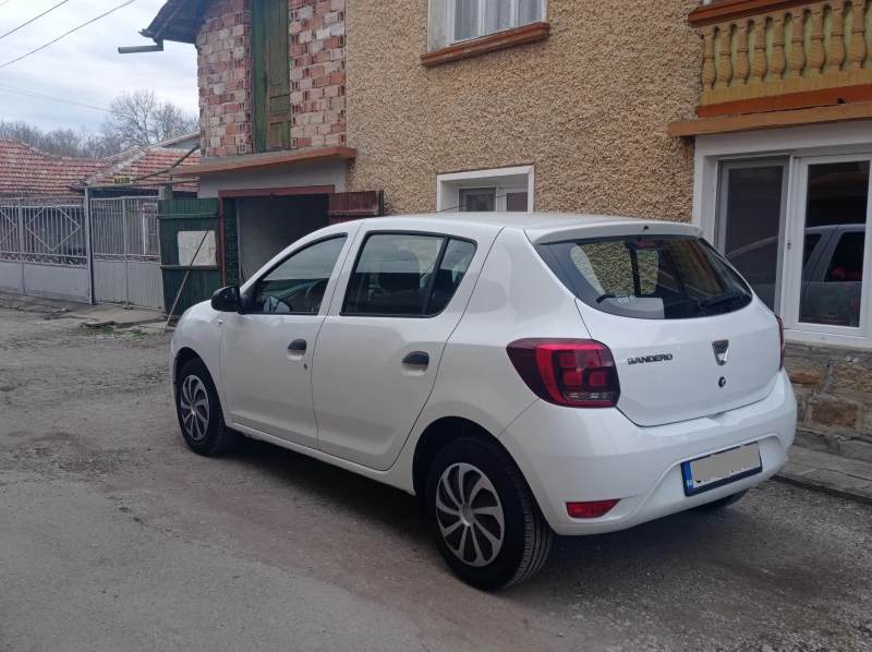 Dacia Sandero, снимка 7 - Автомобили и джипове - 47587779