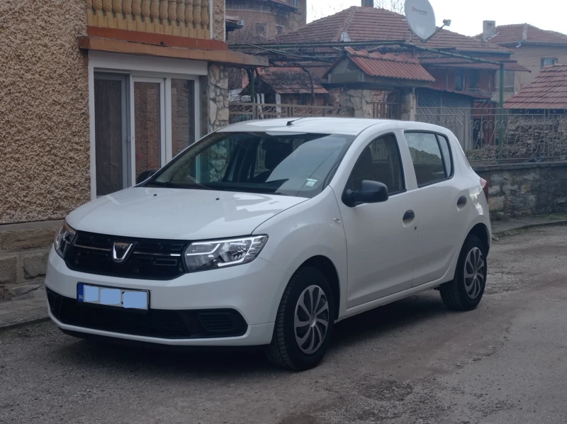 Dacia Sandero, снимка 1 - Автомобили и джипове - 47587779