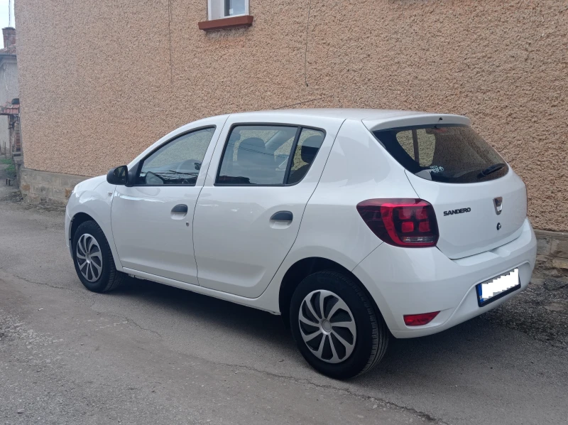 Dacia Sandero, снимка 6 - Автомобили и джипове - 47587779