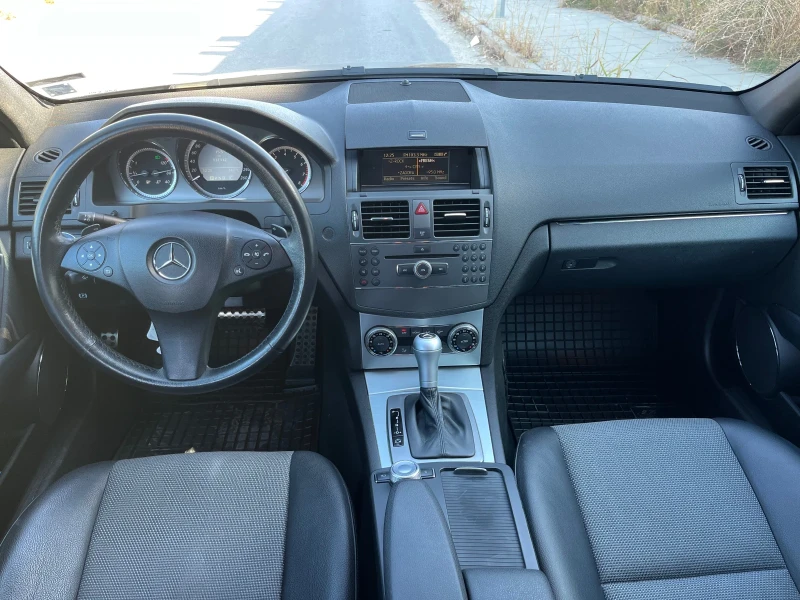 Mercedes-Benz C 180 137000km, AMG, автомат, кожа, снимка 9 - Автомобили и джипове - 48035389