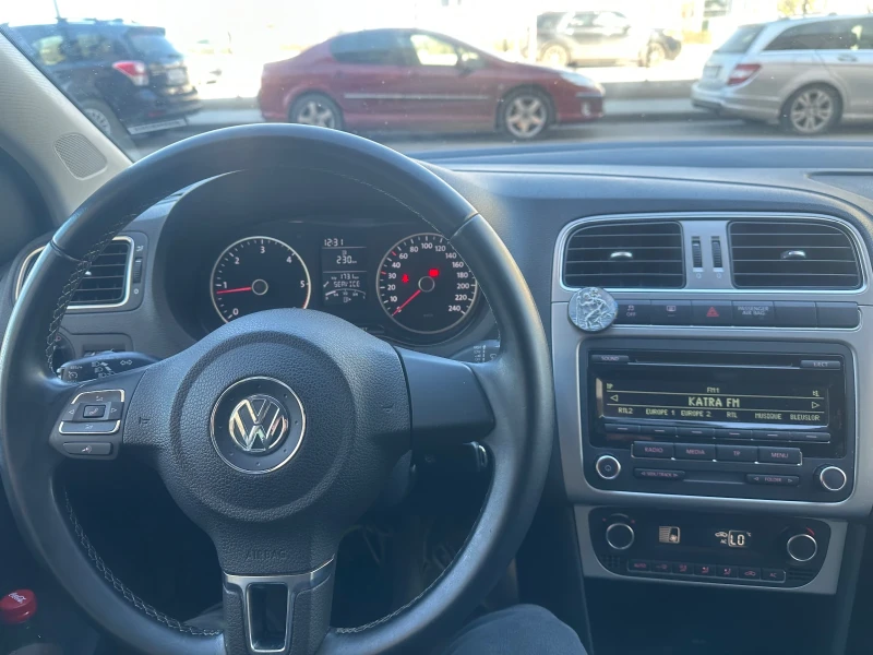 VW Polo 1.6TDI LIFE, снимка 8 - Автомобили и джипове - 49537631