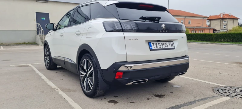 Peugeot 3008 GT Plug-in HYBRID 4x4 300HP 360Camera * масаж , снимка 5 - Автомобили и джипове - 51651009