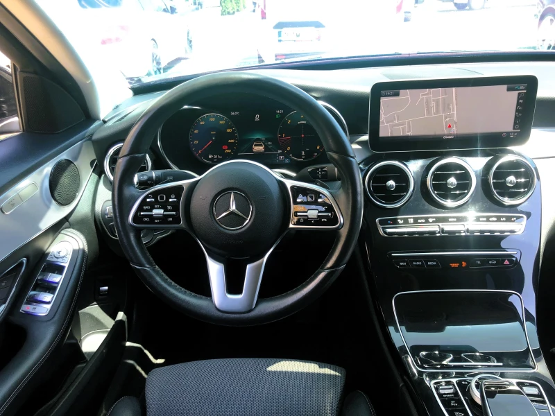 Mercedes-Benz C 220 AMG-PAKET/DISTRONIC/MULTIBEAM LED/УНИКАТ, снимка 10 - Автомобили и джипове - 51302347