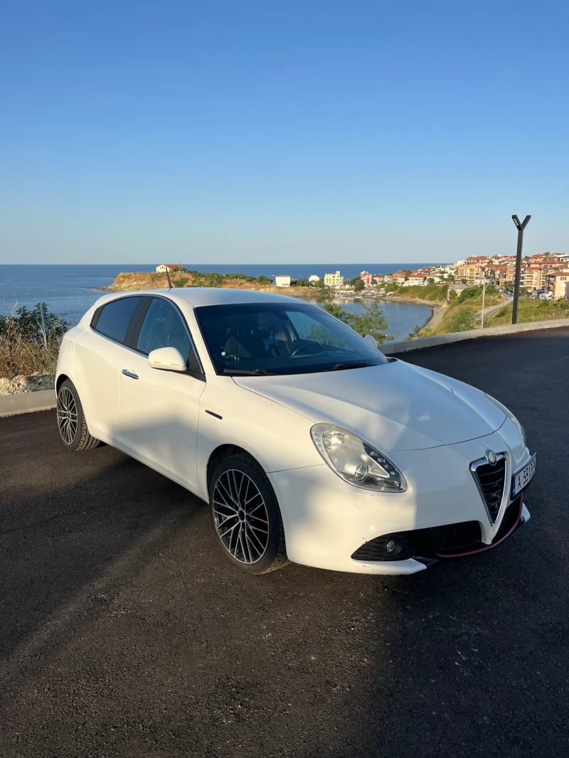 Alfa Romeo Giulietta, снимка 2 - Автомобили и джипове - 52148795