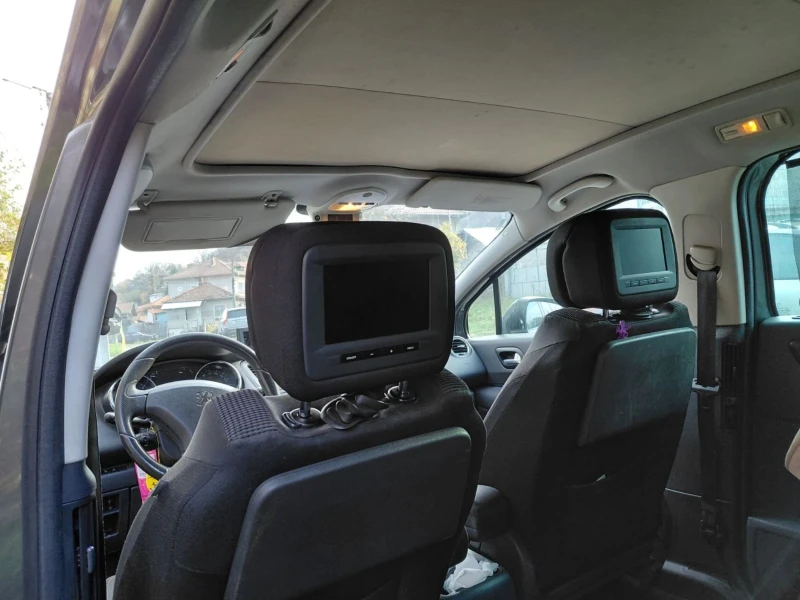 Peugeot 5008, снимка 7 - Автомобили и джипове - 52353460