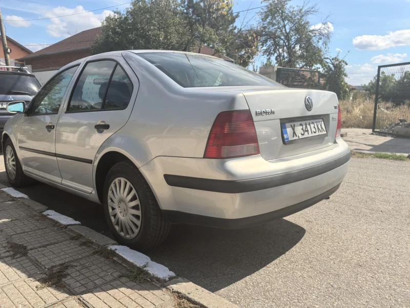 VW Bora, снимка 3 - Автомобили и джипове - 52434615