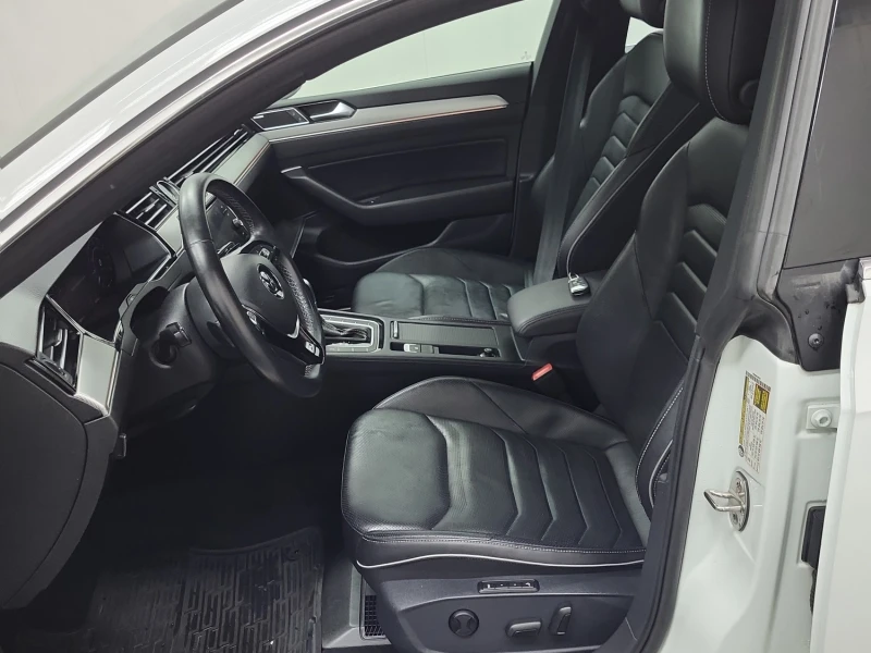 VW Arteon R-line* 4M* Обдух* Fenda* Подгрев* Пано, снимка 7 - Автомобили и джипове - 52551466