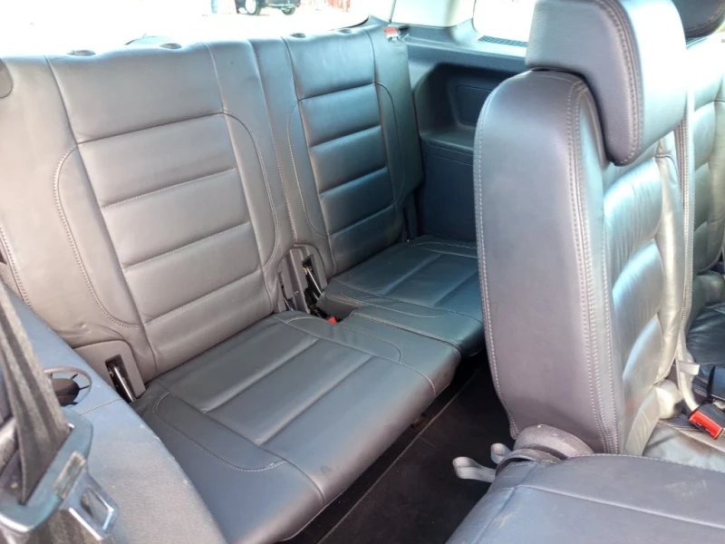 VW Touran, снимка 3 - Автомобили и джипове - 52801146