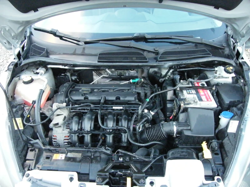 Ford Fiesta 1.2i 82000km., снимка 17 - Автомобили и джипове - 53372834