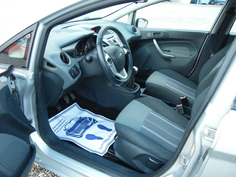 Ford Fiesta 1.2i 82000km., снимка 8 - Автомобили и джипове - 53372834
