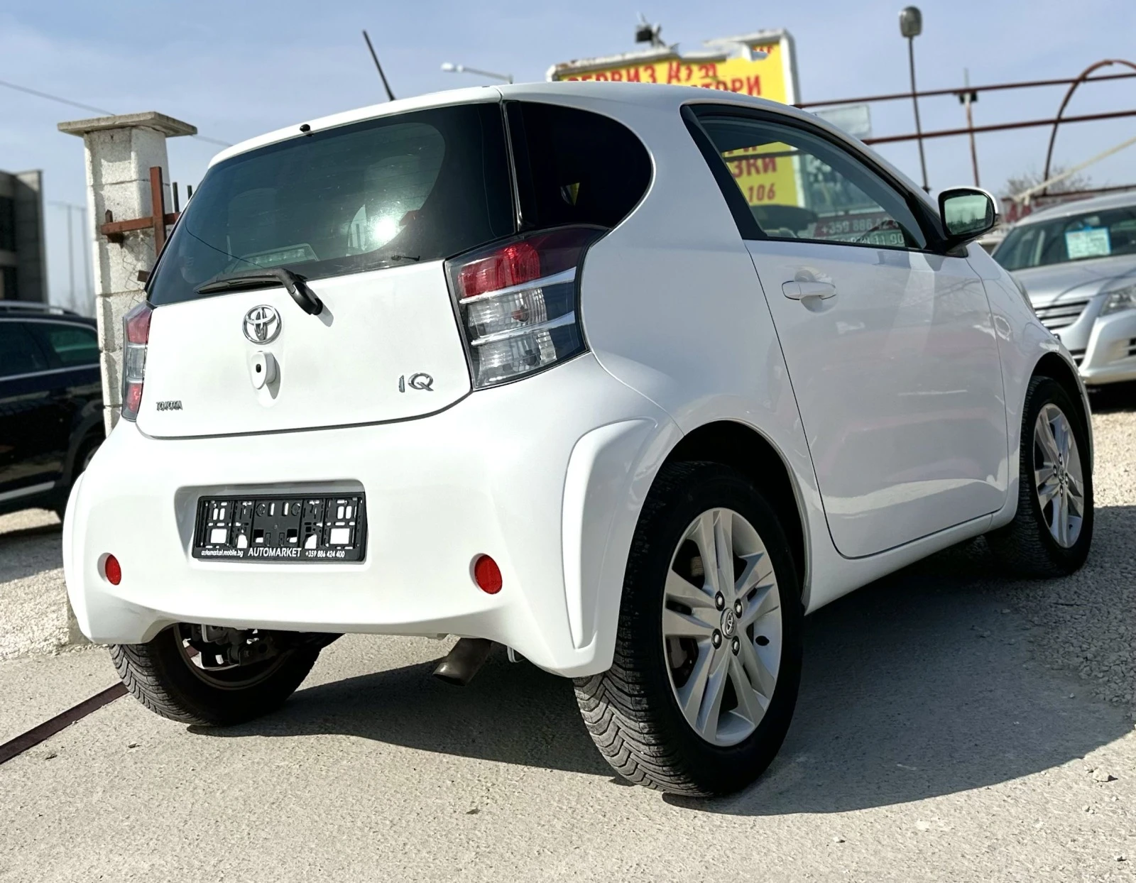 Toyota IQ 1.33i 99HP AUTOMATIC KEYLESS GO - изображение 6