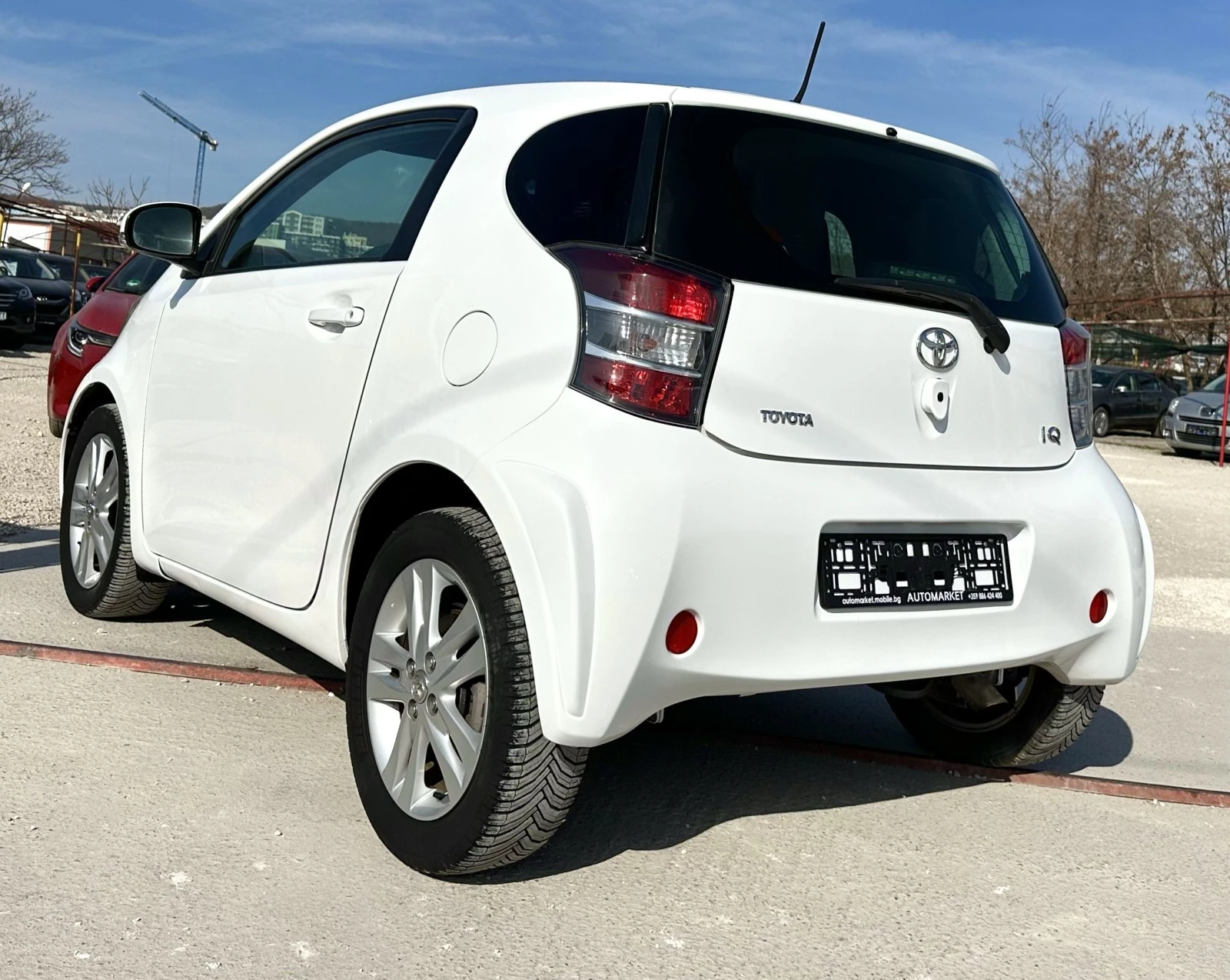 Toyota IQ 1.33i 99HP AUTOMATIC KEYLESS GO - изображение 8