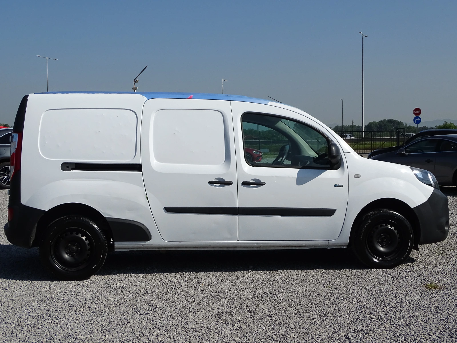 Renault Kangoo ZE 33KWH MAXI АВТОМАТИК - изображение 5