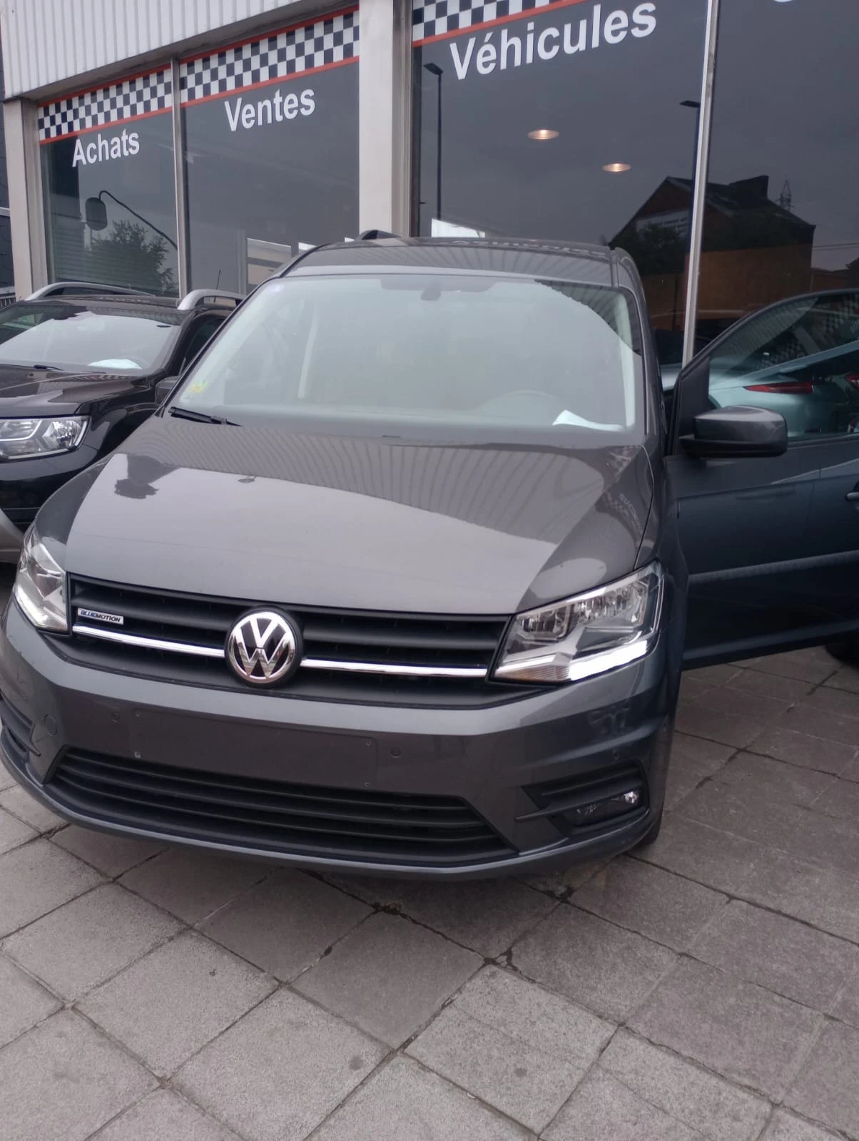 VW Caddy 1.4 tgi metan, 7  maxi  | Mobile.bg   16