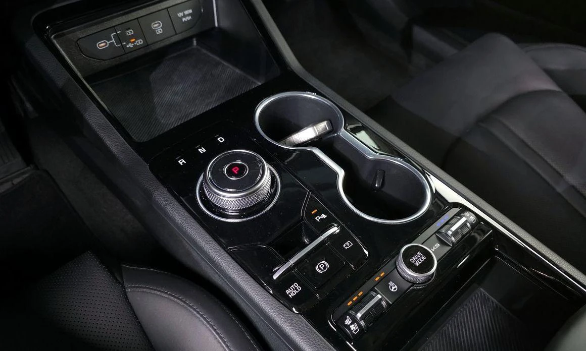 Kia K5 2.0 LPi Prestige * НАЙ-ДОБРА ЦЕНА В БЪЛГАРИЯ*  - изображение 9