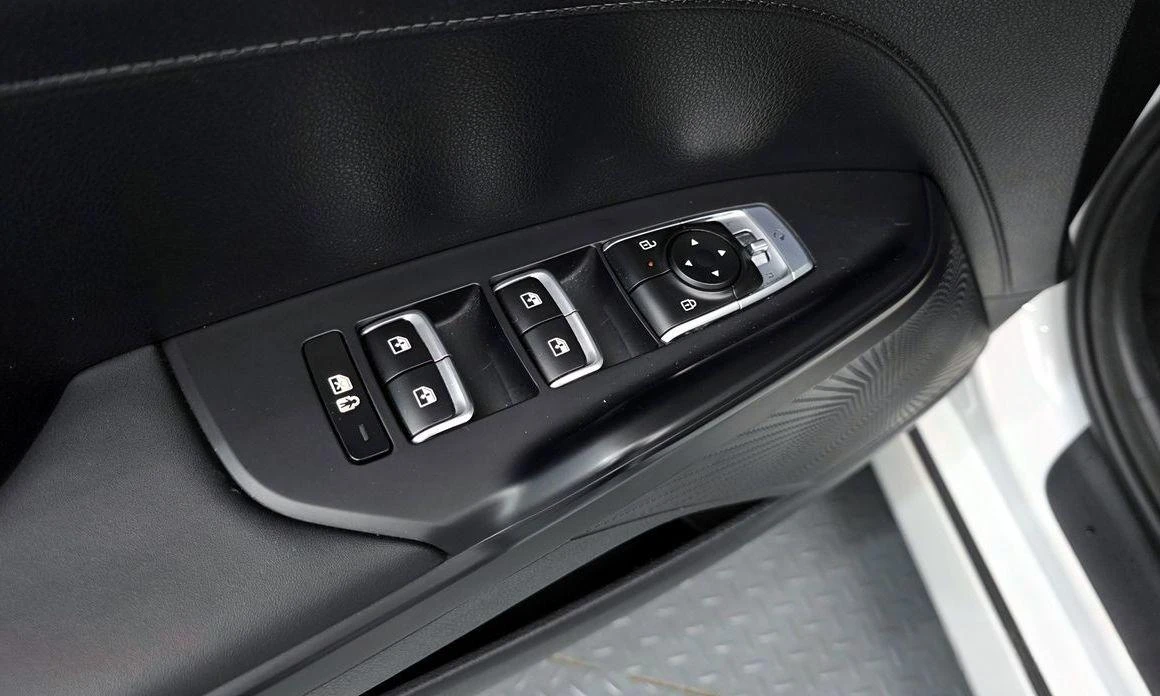 Kia K5 2.0 LPi Prestige * -   *  | Mobile.bg   11