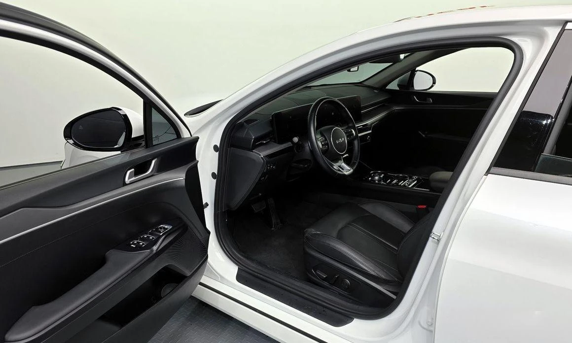 Kia K5 2.0 LPi Prestige * НАЙ-ДОБРА ЦЕНА В БЪЛГАРИЯ*  - изображение 10