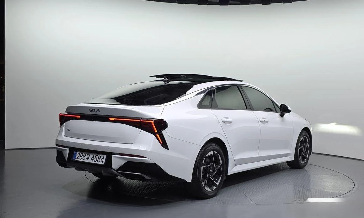 Kia K5 2.0 LPi Prestige * НАЙ-ДОБРА ЦЕНА В БЪЛГАРИЯ*  - изображение 2