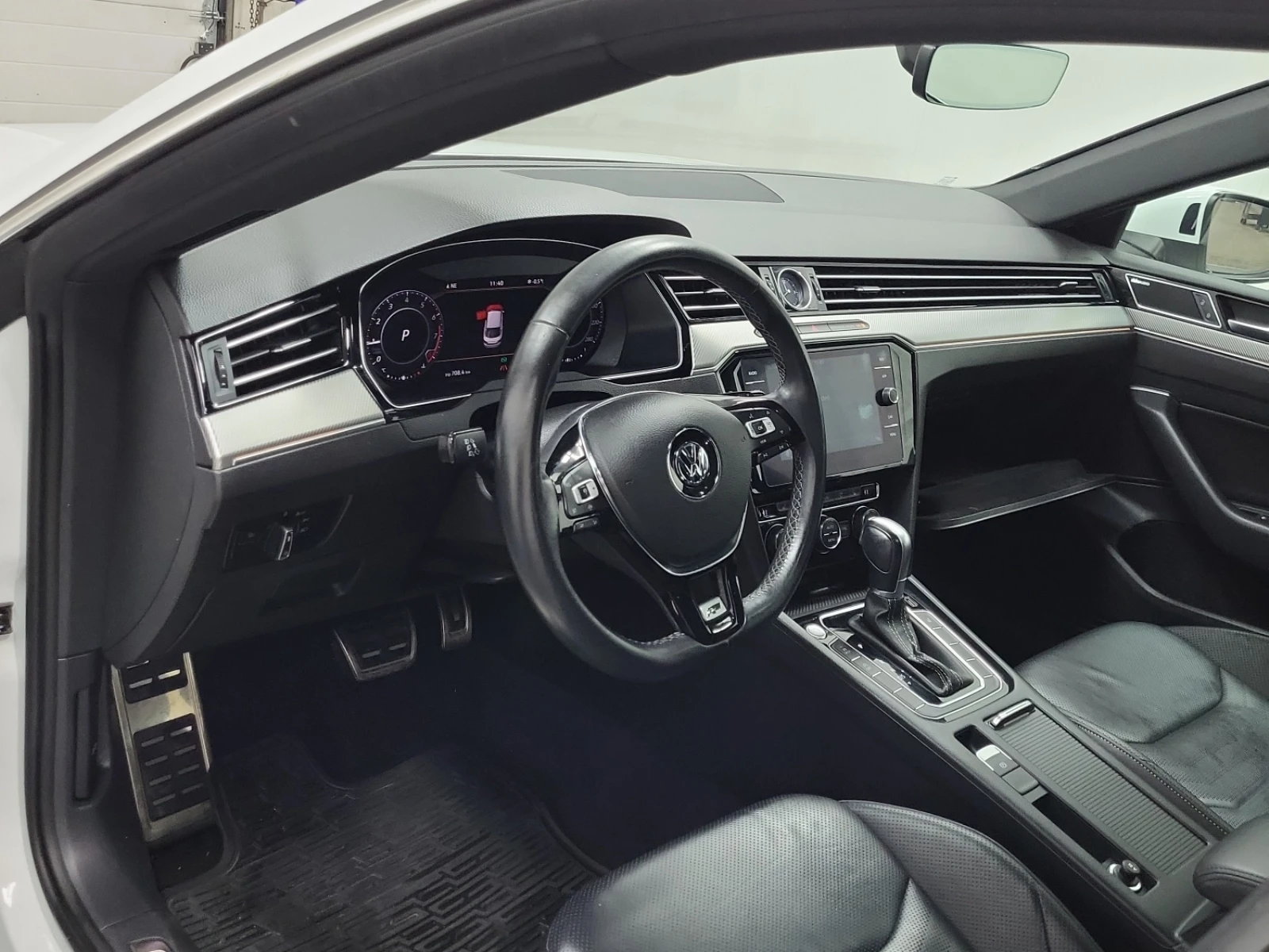 VW Arteon R-line* 4M* Обдух* Fenda* Подгрев* Пано - изображение 8