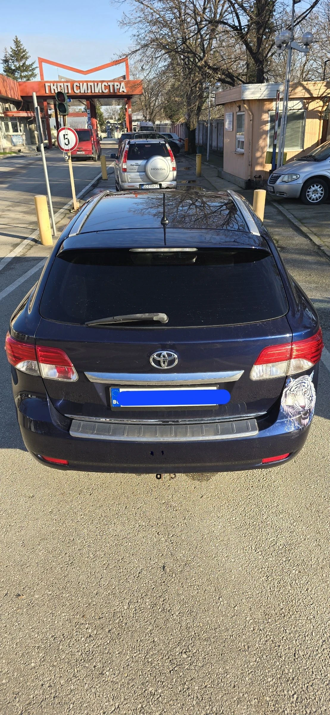 Toyota Avensis 2.0 D-4D - изображение 3