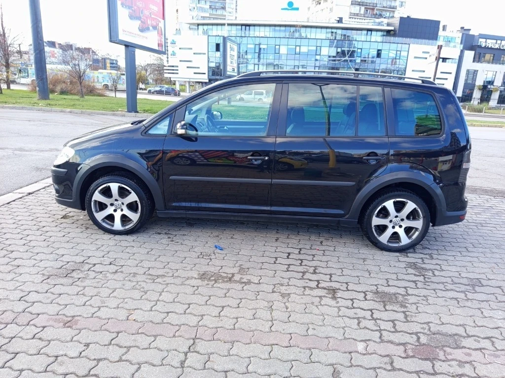 VW Touran  - изображение 9