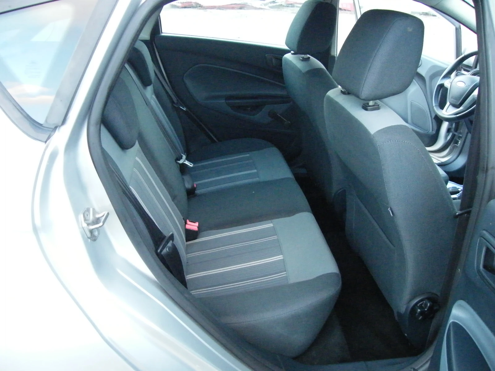 Ford Fiesta 1.2i 82000km. | Mobile.bg � ����������� 14