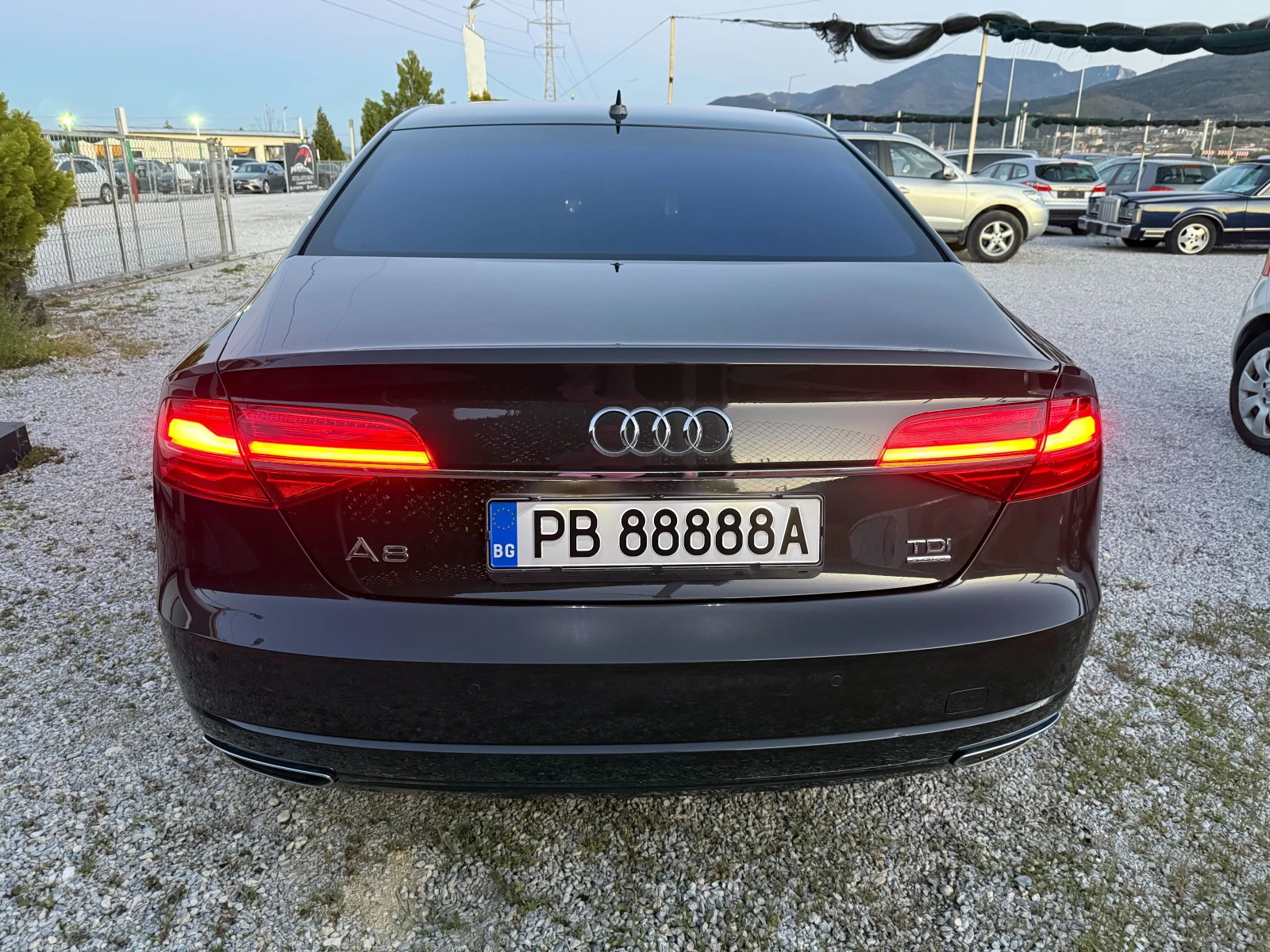 Audi A8 S Line Отлично състояние, снимка 5 - Автомобили и джипове - 53713771