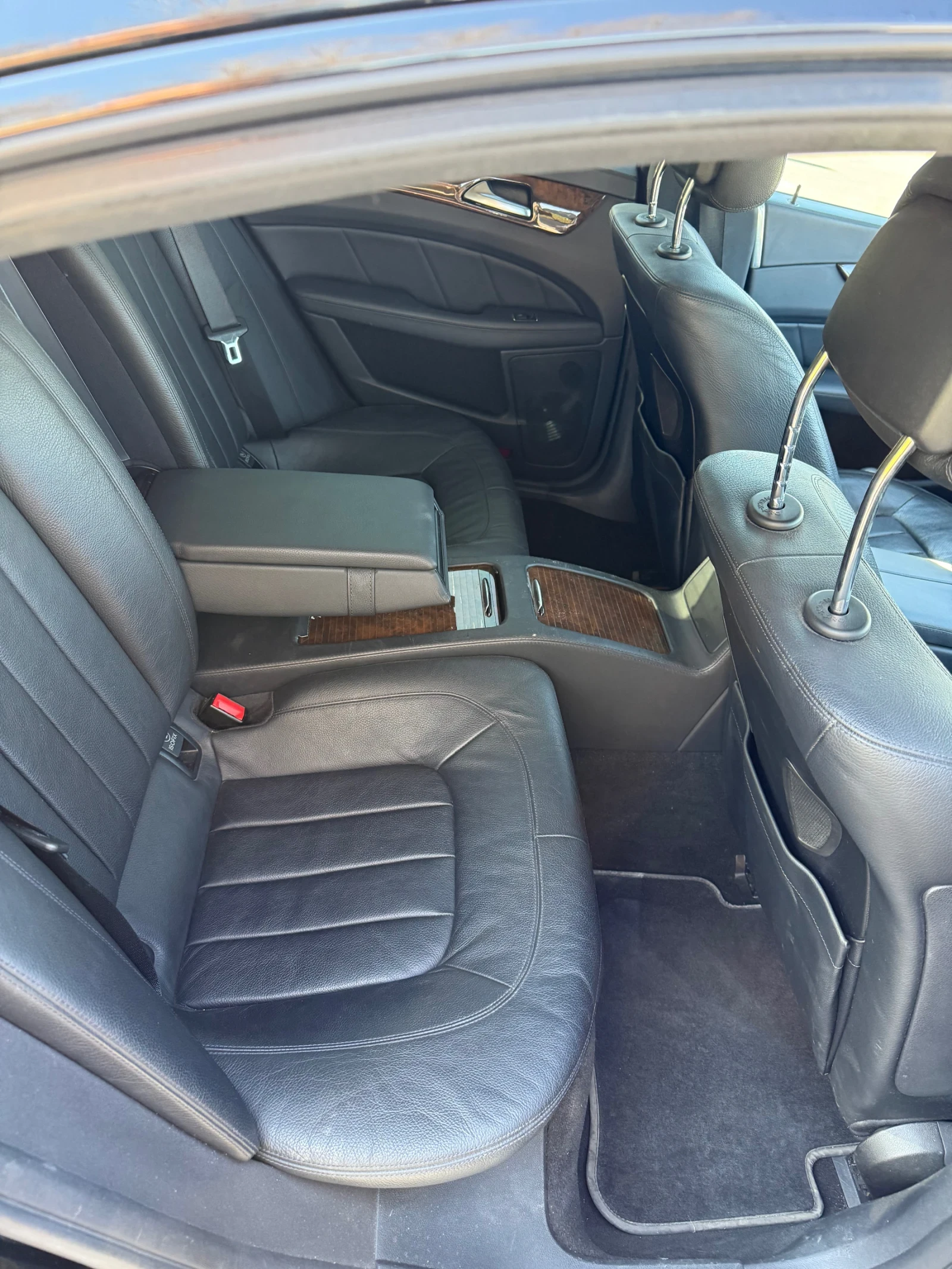 Mercedes-Benz CLS 550, снимка 5 - Автомобили и джипове - 53977385