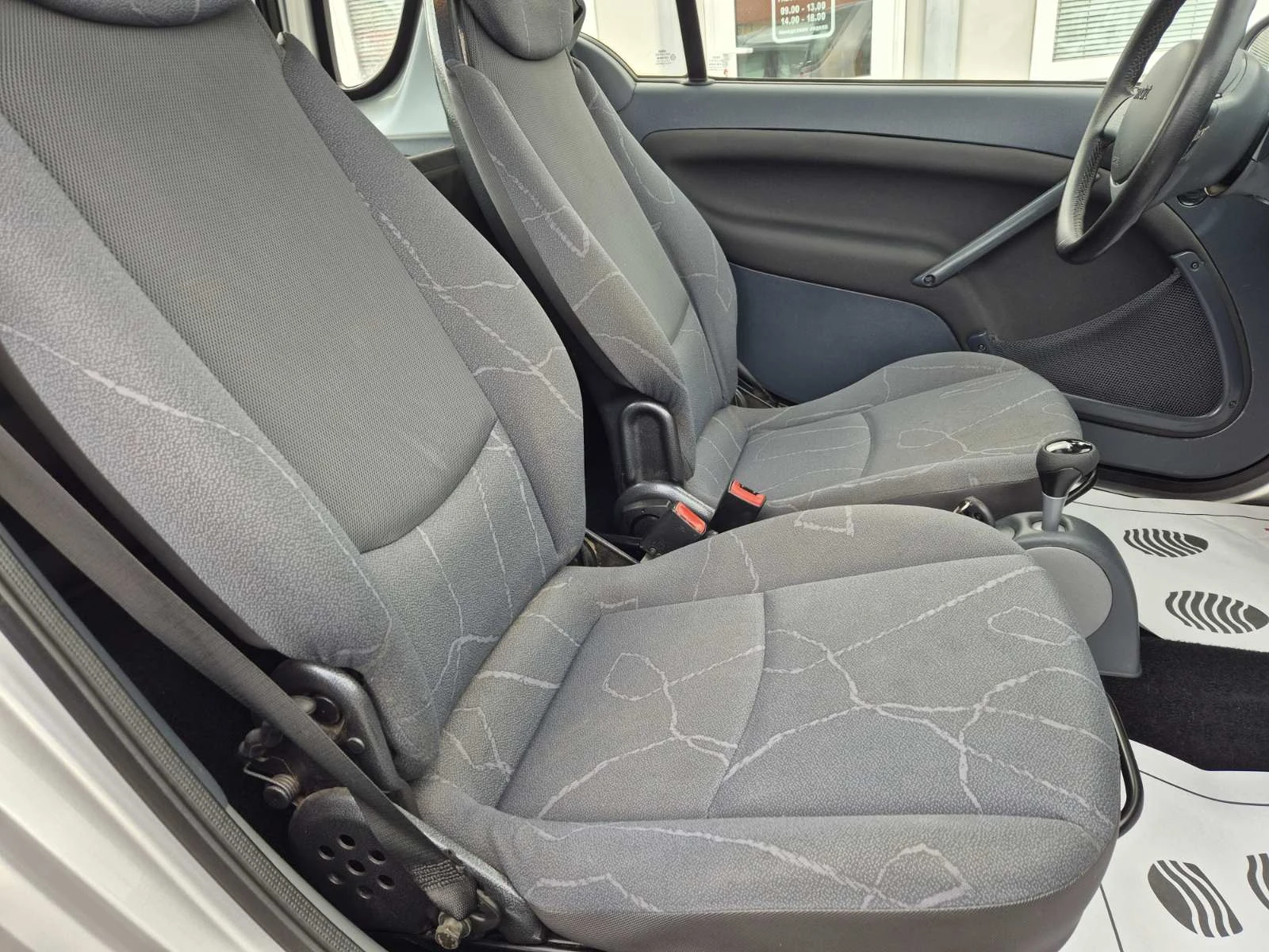 Smart Fortwo 700-AUTOMATIC-FACE LIFT-ПАНОРАМА, снимка 10 - Автомобили и джипове - 53988925