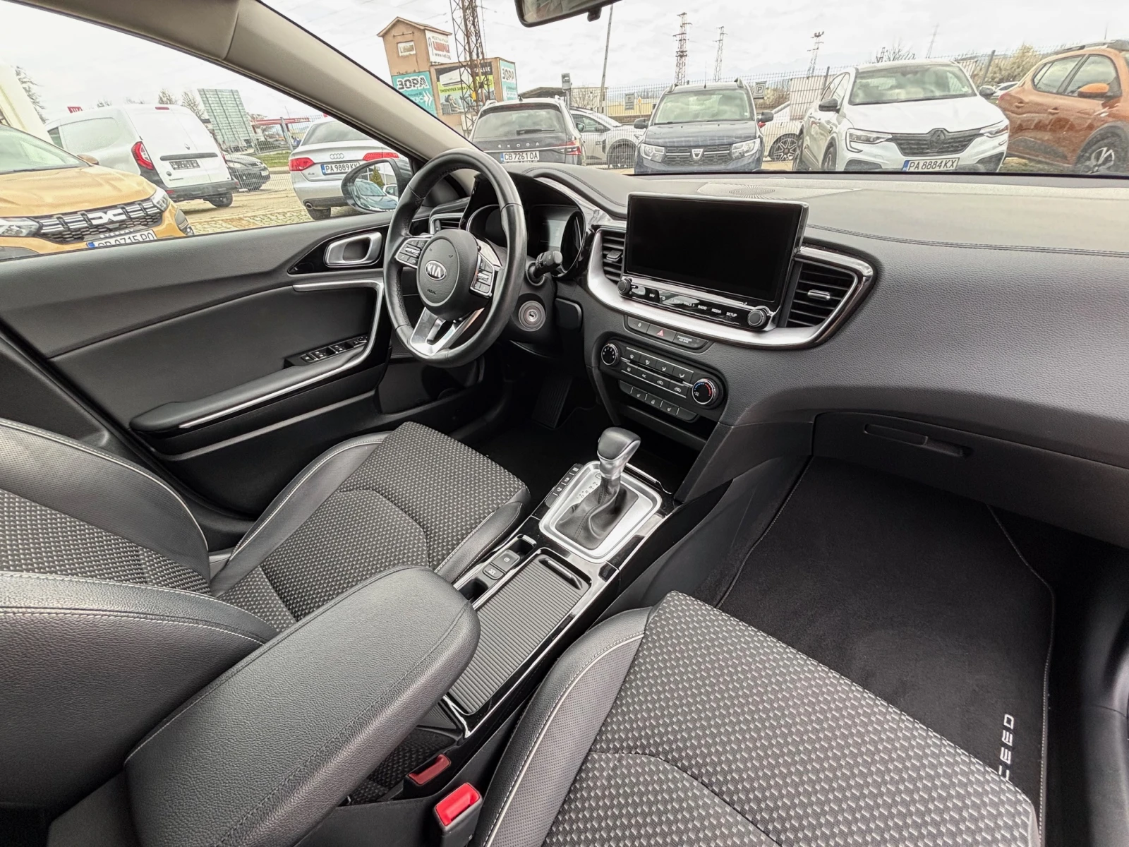 Kia XCeed 1.6 CRDI/135�.� | Mobile.bg � ����������� 10
