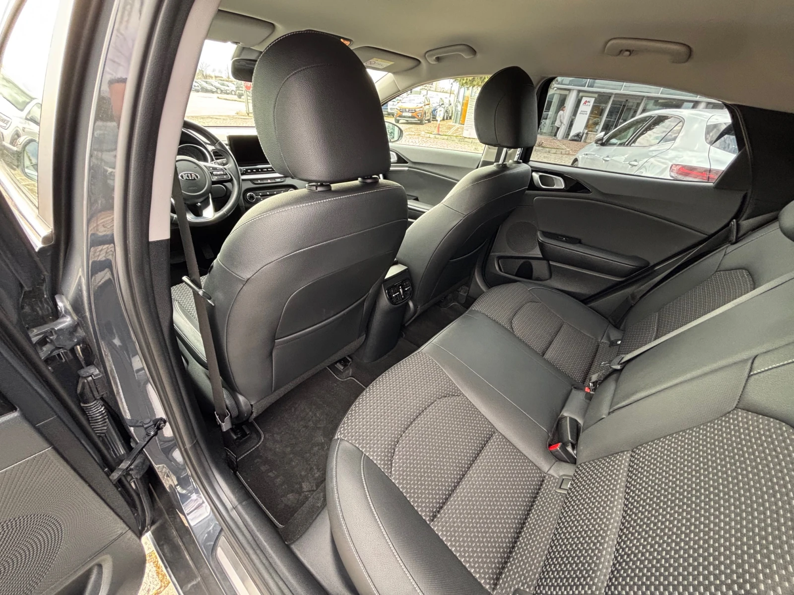 Kia XCeed 1.6 CRDI/135�.� | Mobile.bg � ����������� 14