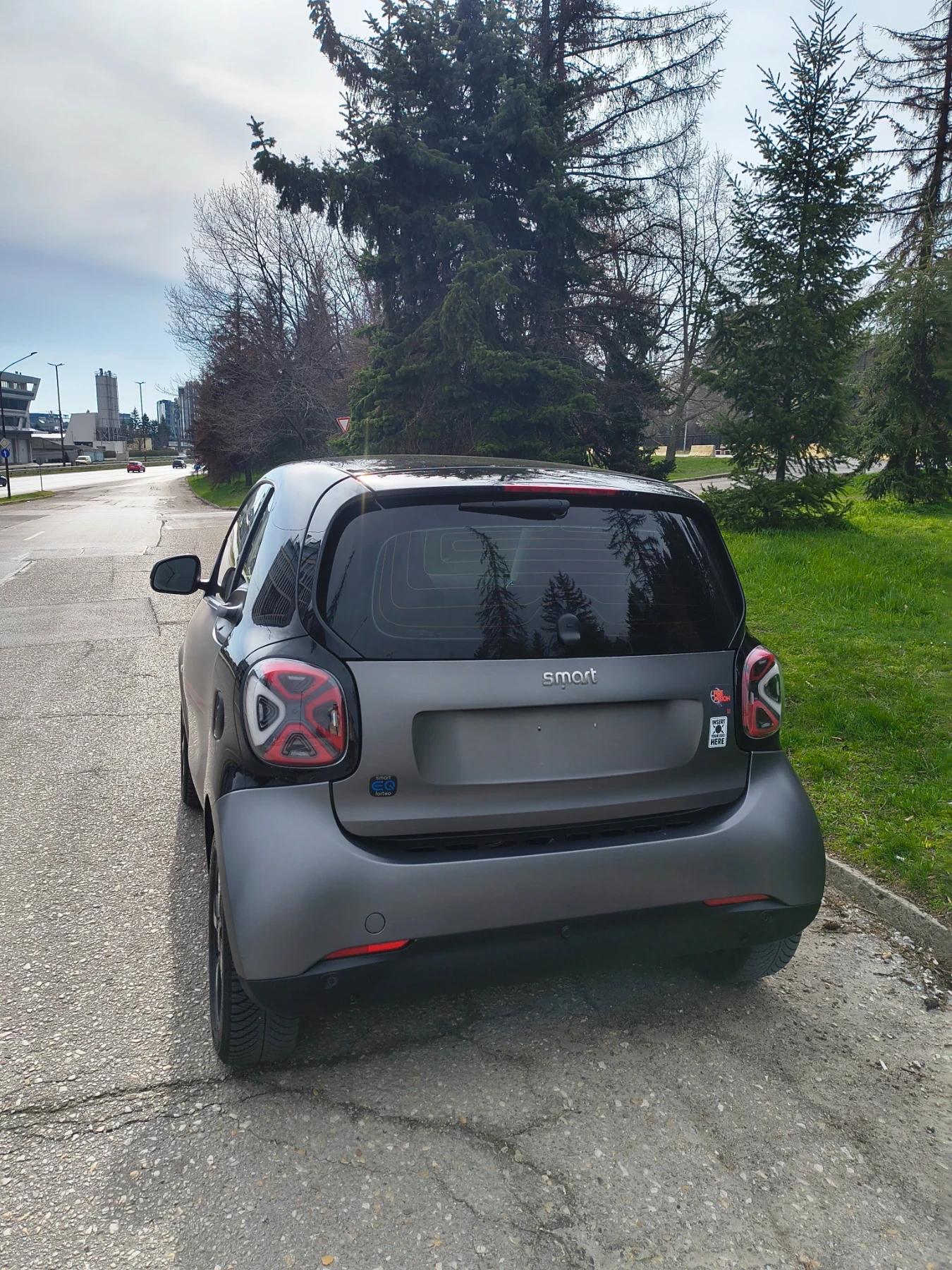 Smart Fortwo EQ, снимка 3 - Автомобили и джипове - 54177120