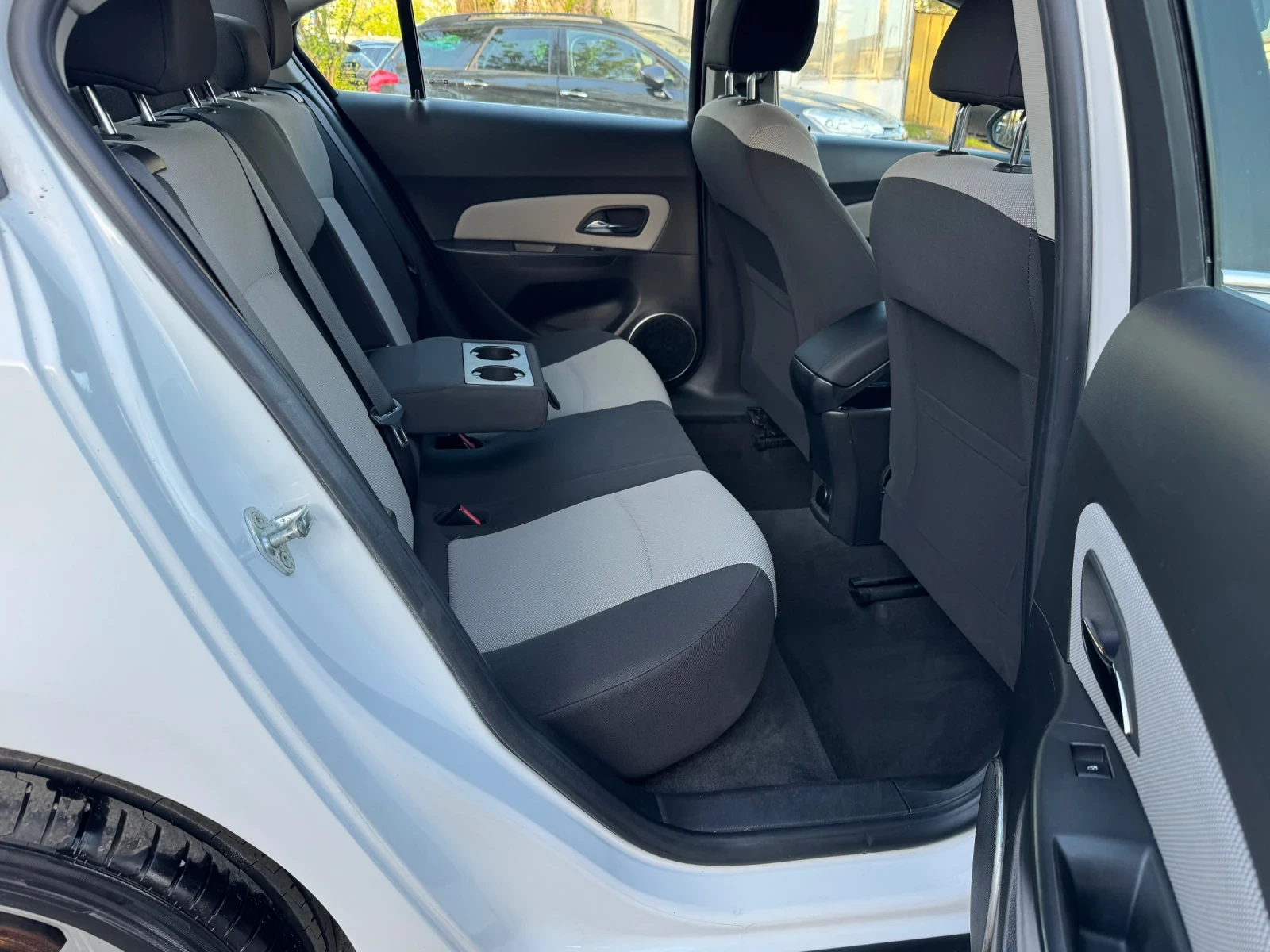 Chevrolet Cruze 2.0tdi-163кс! АВТОМАТ!, снимка 14 - Автомобили и джипове - 54400148