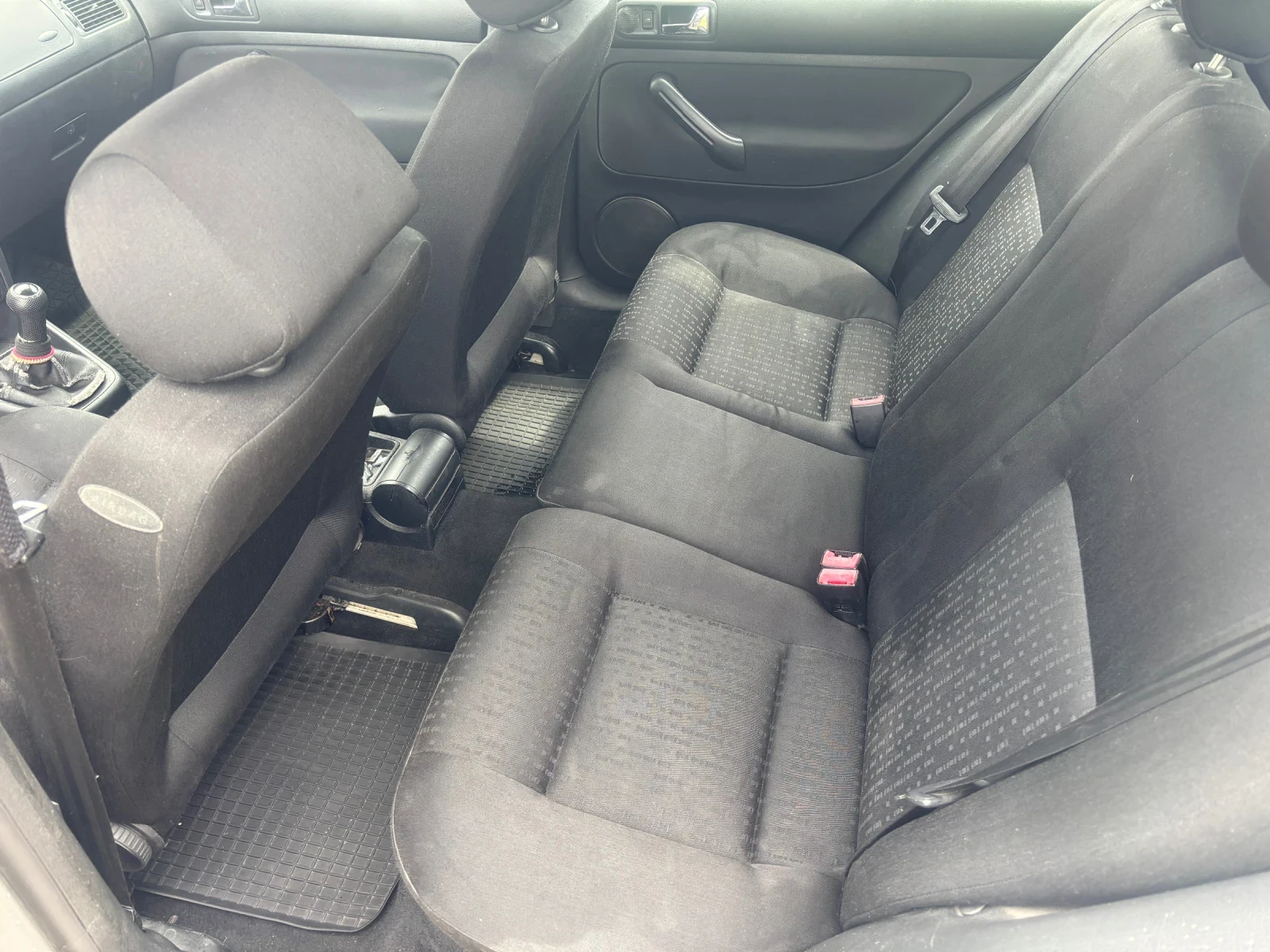 VW Golf 1.6, снимка 11 - Автомобили и джипове - 54595014